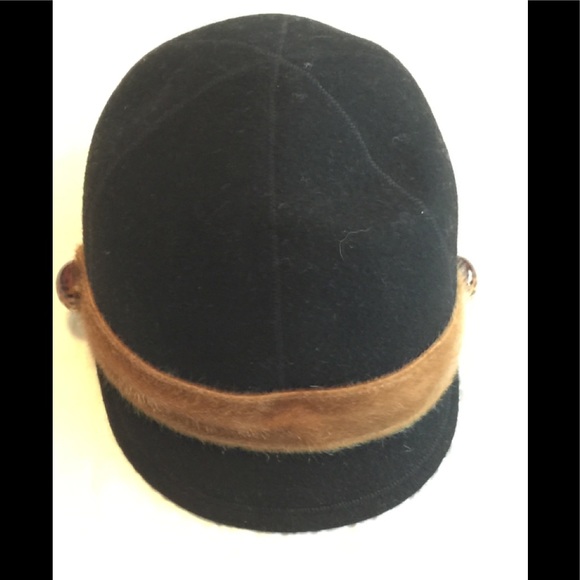 VTG John Callanan black wool hat w/brown faux fur & animal print button trim - Picture 7 of 10